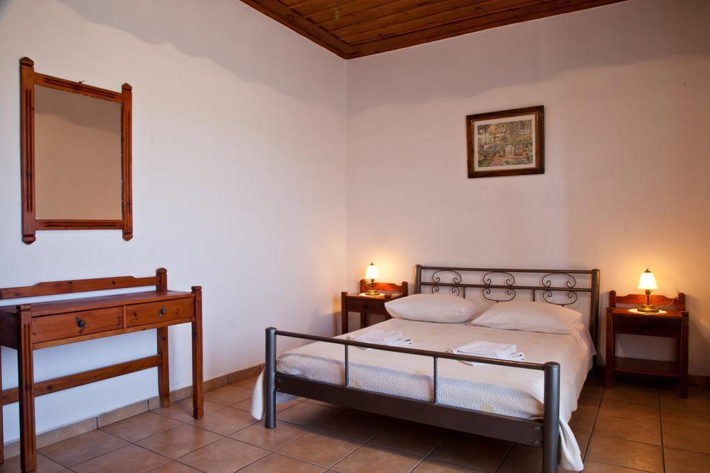 Tsivaras Villas Habitación foto